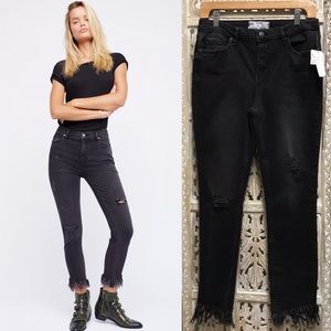 FREE PEOPLE Great Heights Frayed Skinny Jean